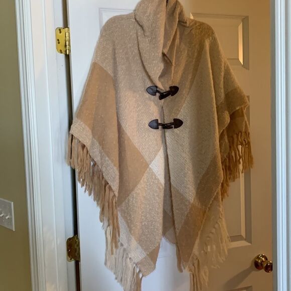 Mixit kimono/poncho/cape New with tags.  This listing is for the tan - Picture 1 of 9